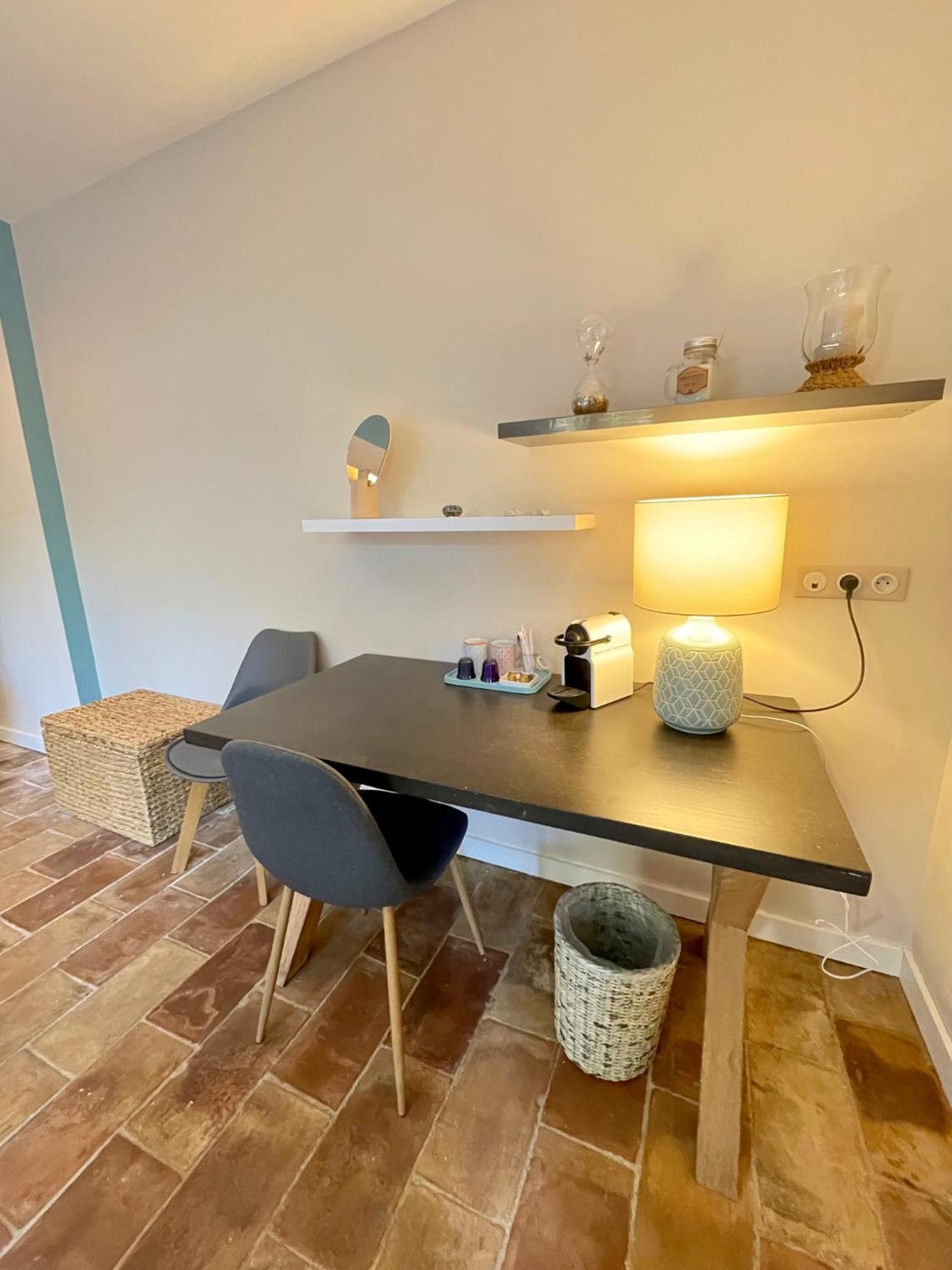 Hotel La Singuliere Sète Pokoj fotografie